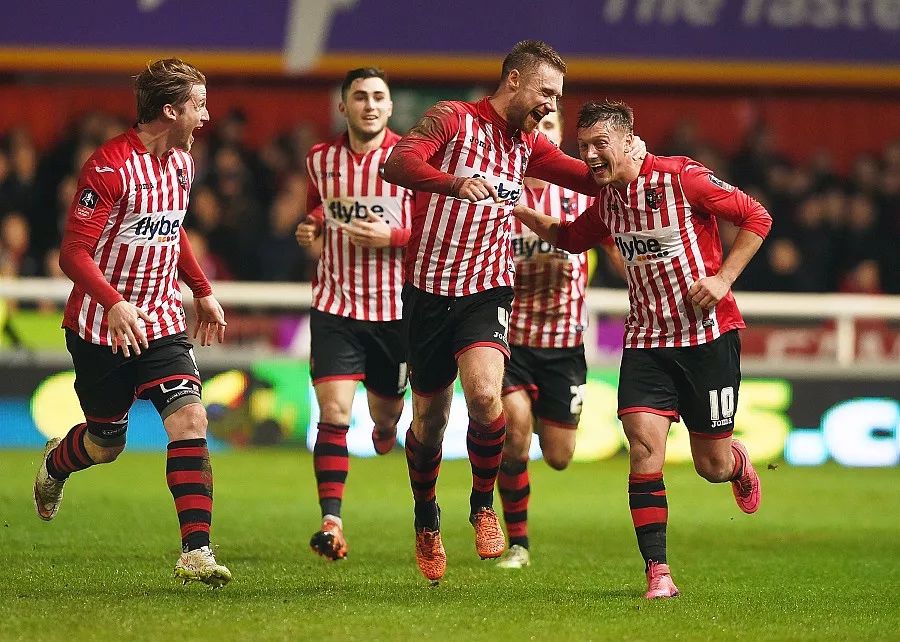 包含清晨广州队回应争议——足总杯节点到来，媒体盛赞，控场能力受关注的词条-开云彩票